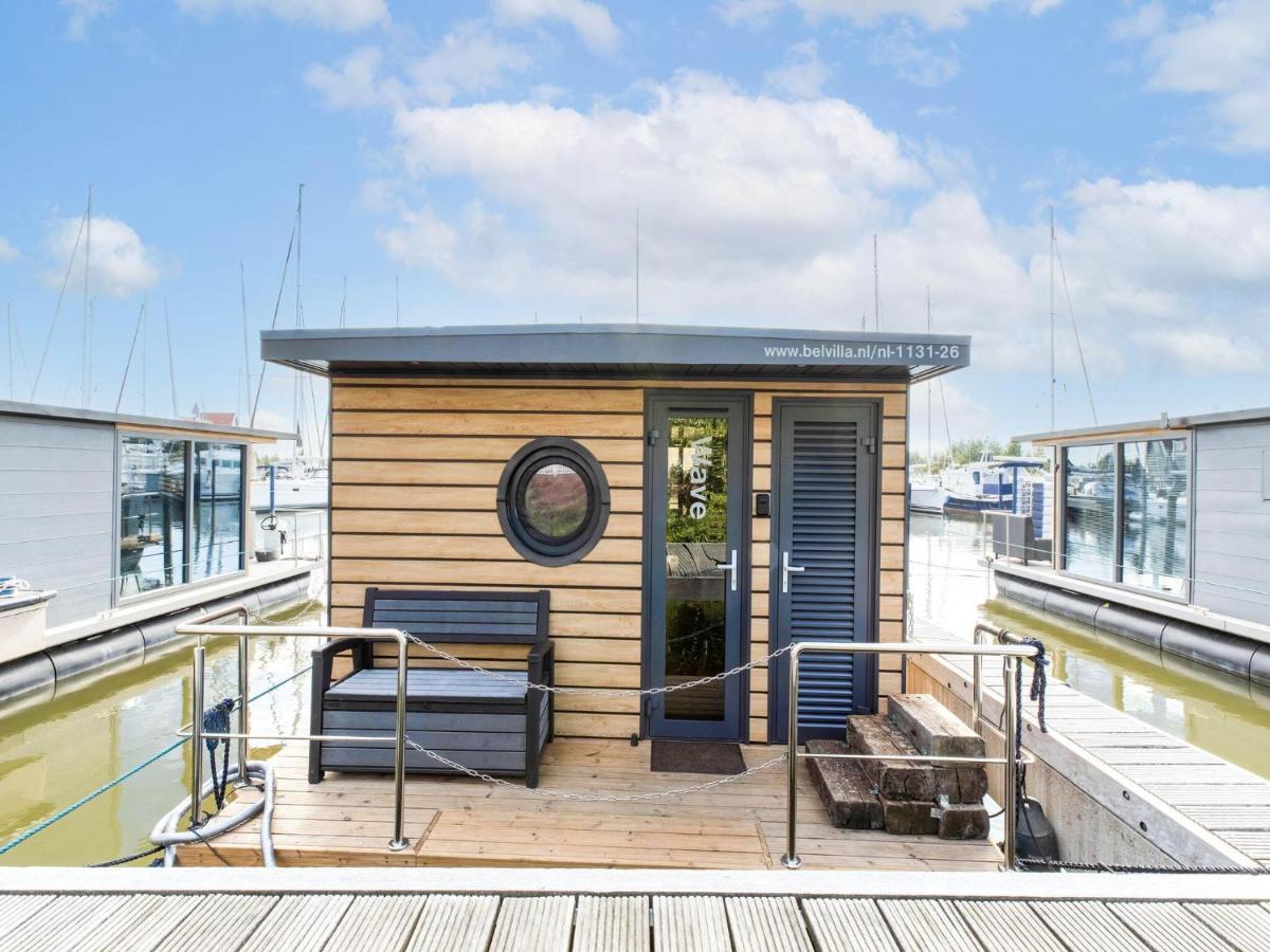 Comfortable Houseboat In Volendam Marina Dış mekan fotoğraf